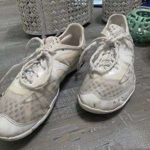 Nfinity Vengeance White Cheer Shoes